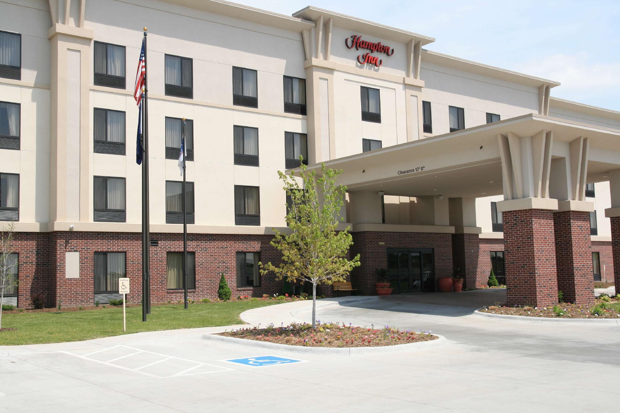Newly Renovated Hampton Inn Omaha West Lakeside Kültér fotó