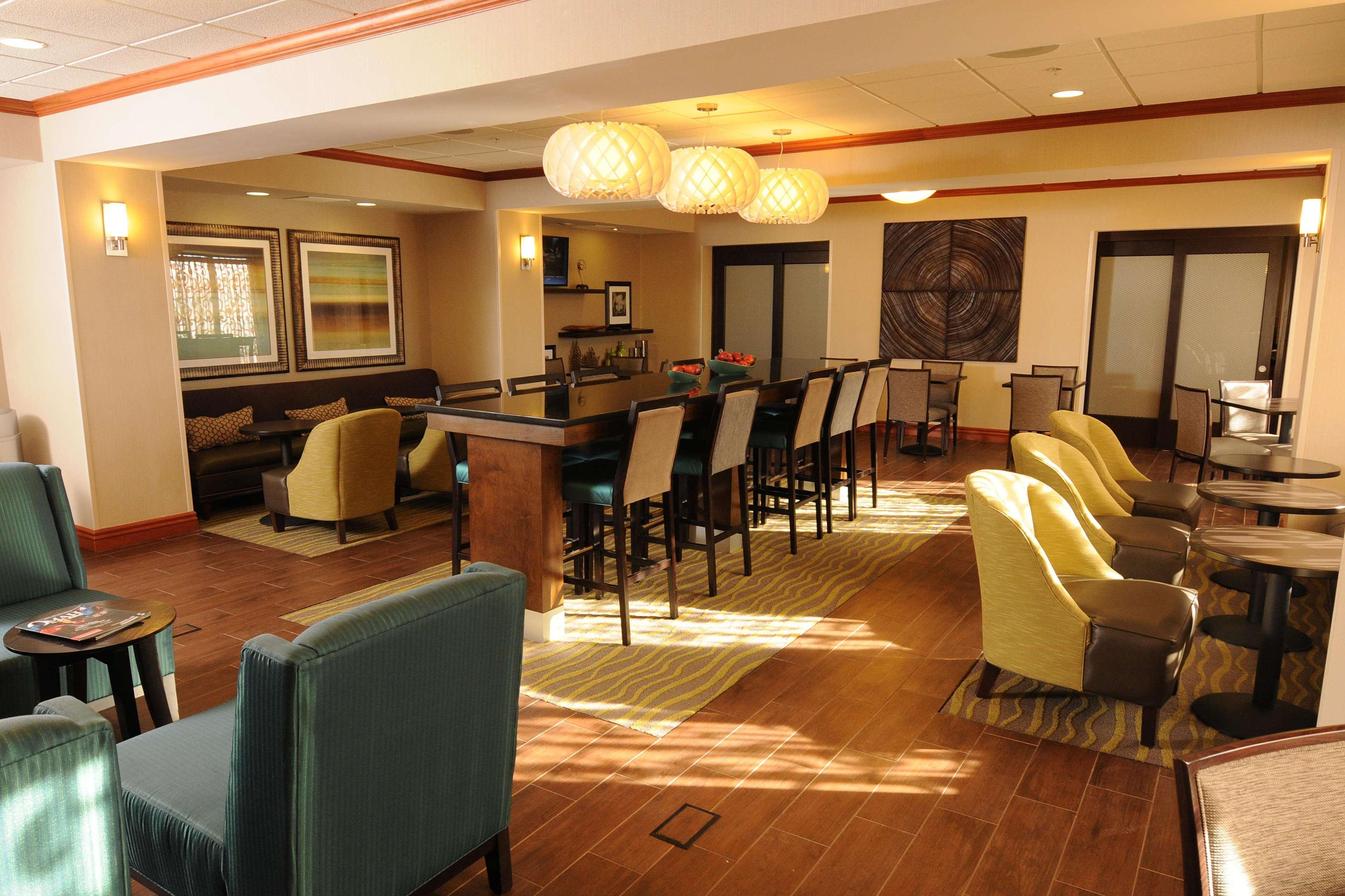 Newly Renovated Hampton Inn Omaha West Lakeside Kültér fotó