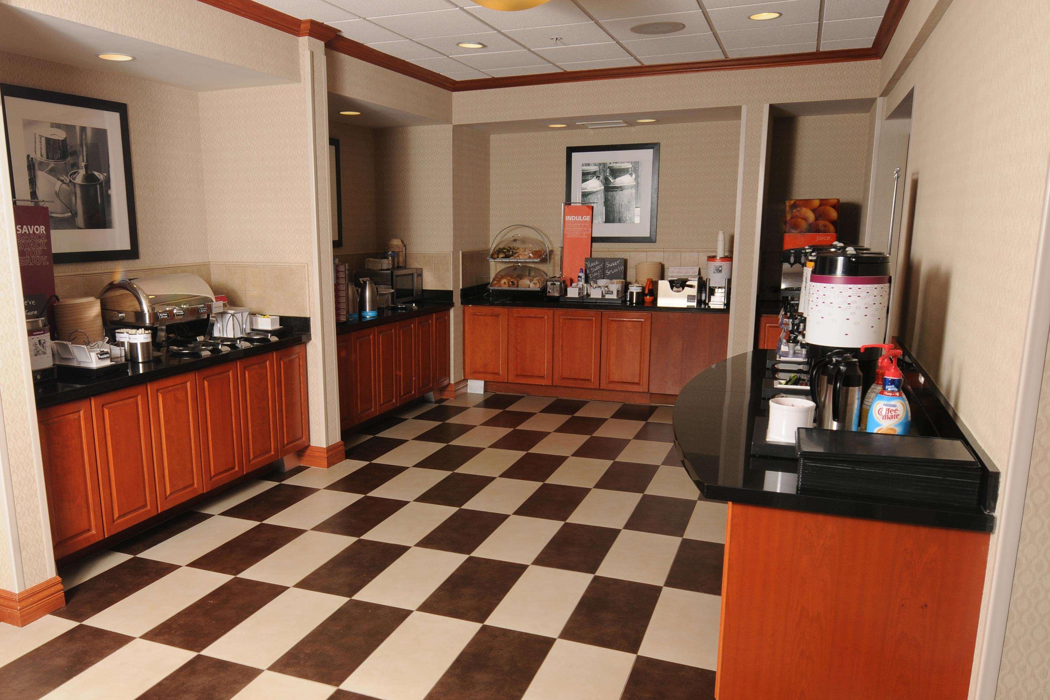 Newly Renovated Hampton Inn Omaha West Lakeside Kültér fotó