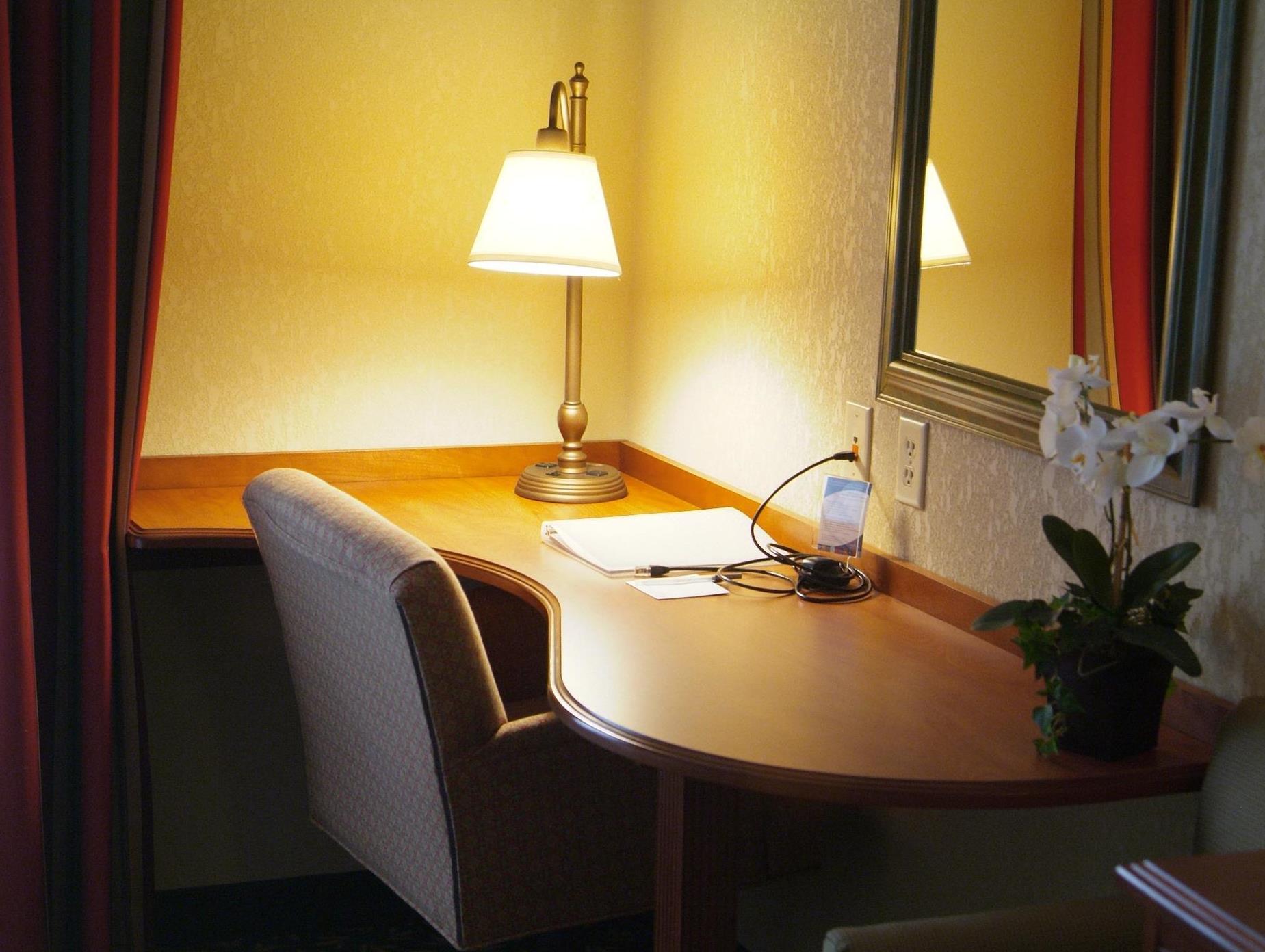 Newly Renovated Hampton Inn Omaha West Lakeside Kültér fotó