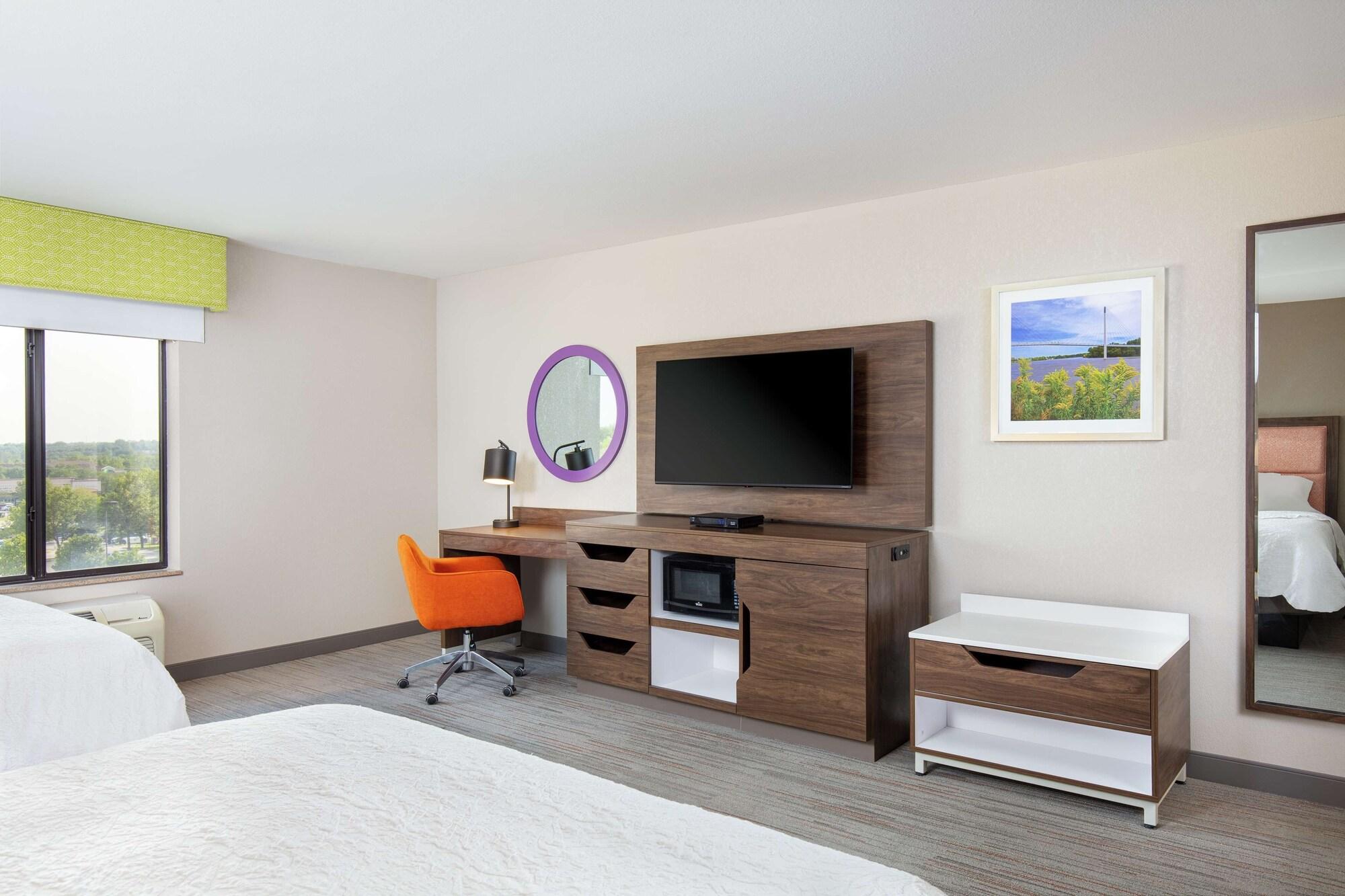 Newly Renovated Hampton Inn Omaha West Lakeside Kültér fotó