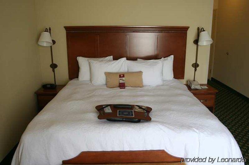 Newly Renovated Hampton Inn Omaha West Lakeside Kültér fotó