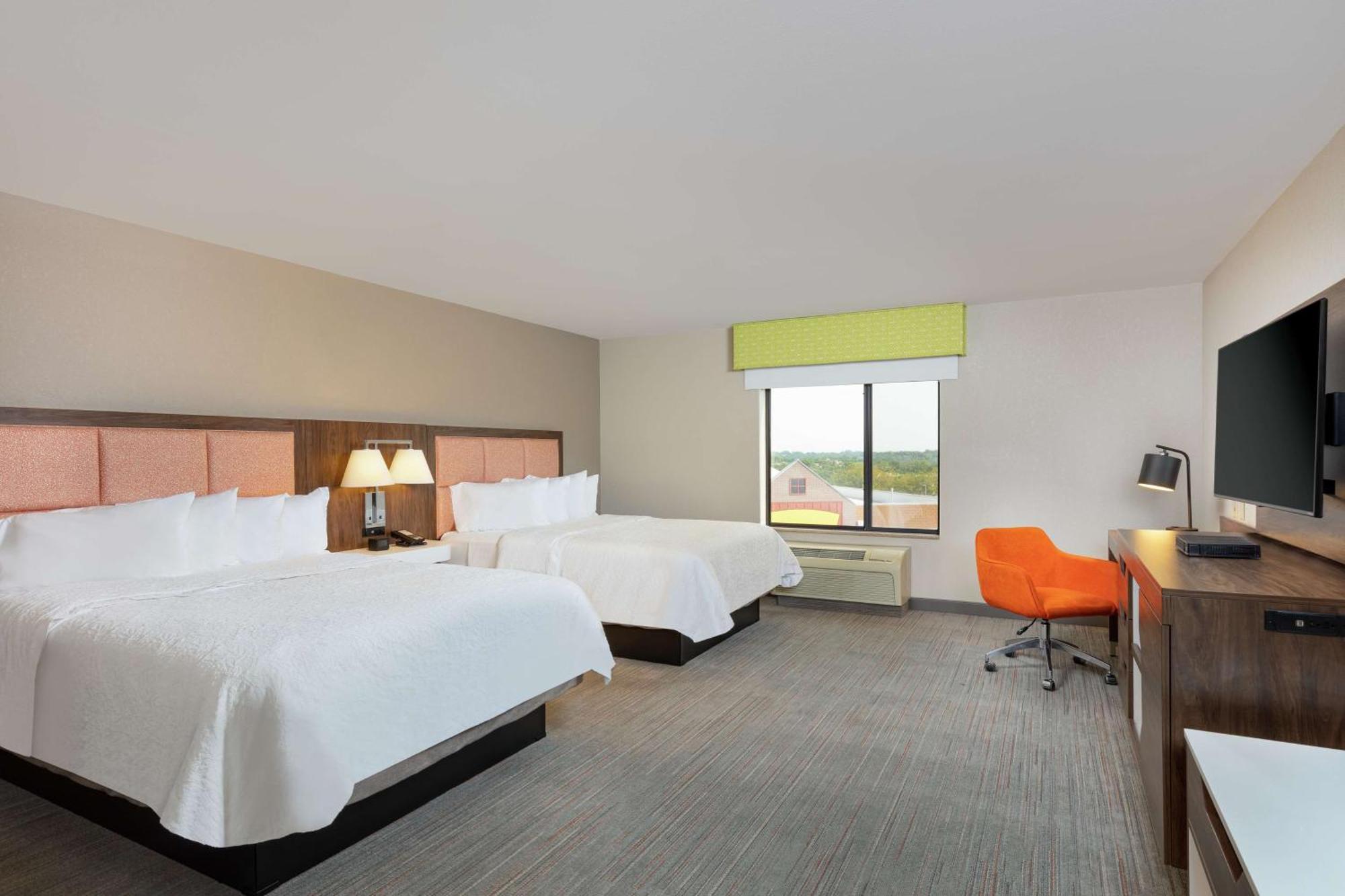 Newly Renovated Hampton Inn Omaha West Lakeside Kültér fotó