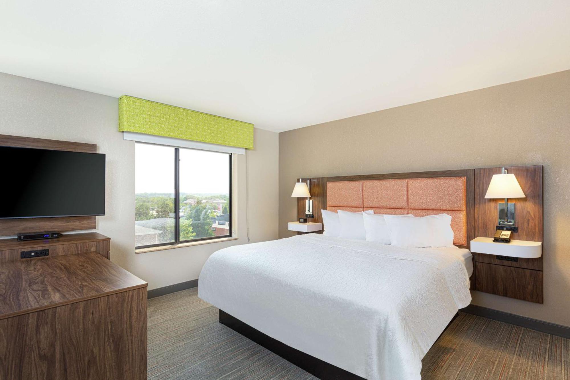 Newly Renovated Hampton Inn Omaha West Lakeside Kültér fotó